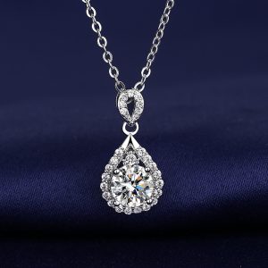American Diamond Water Drop -Shaped Classic Pendant